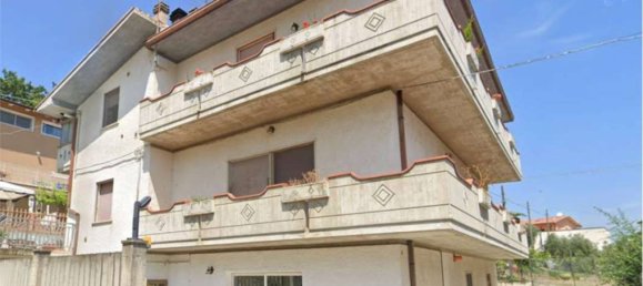 3 bedrooms Apartment in Colonnella, Italy No. 95365 3