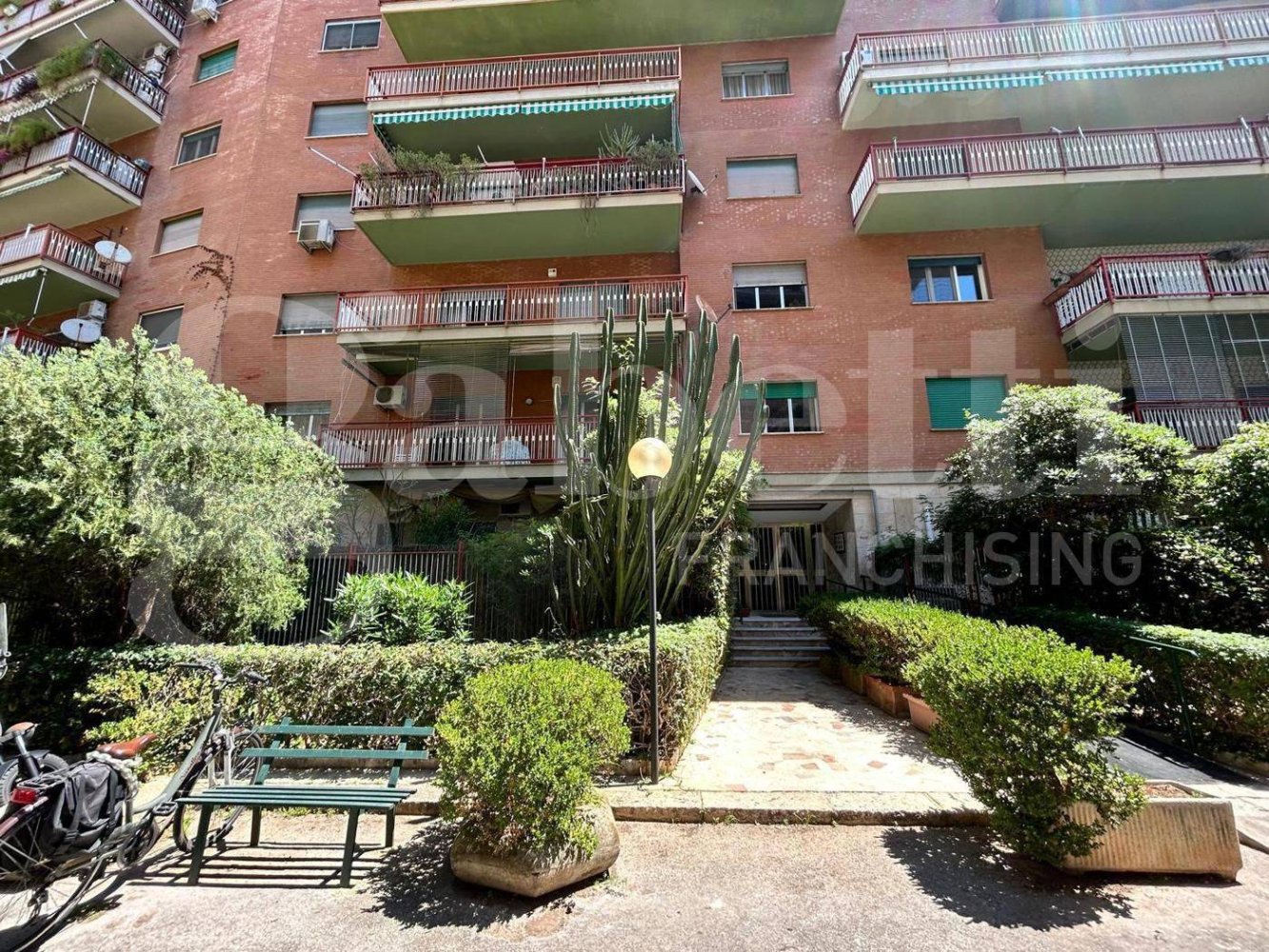 3 Schlafzimmer Wohnung in Palermo, Italy, Nr. 324352