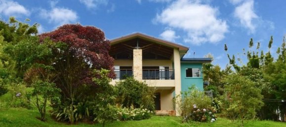 5 bedrooms House in San Isidro, Costa Rica No. 363 3