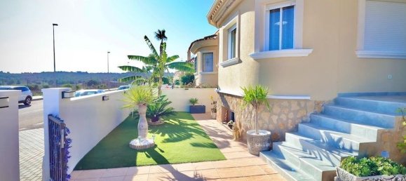 4 bedrooms House in San Miguel de Salinas, Spain No. 176516 2