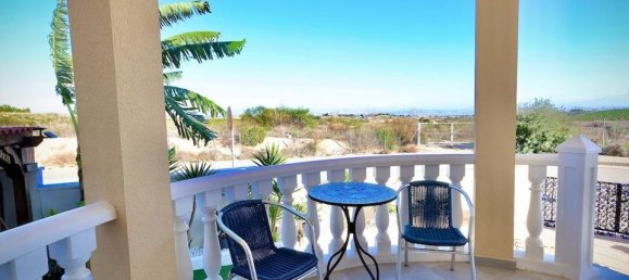 4 bedrooms House in San Miguel de Salinas, Spain No. 176516 3