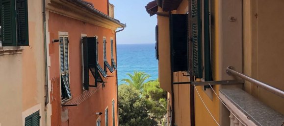 3 rooms Apartment in Finale Ligure, Italy No. 299536 5