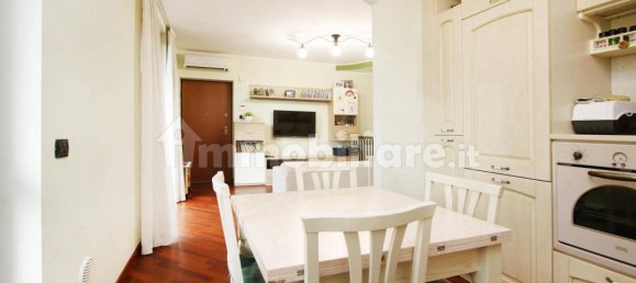 2 bedrooms Apartment in Cuggiono, Italy No. 333480 8