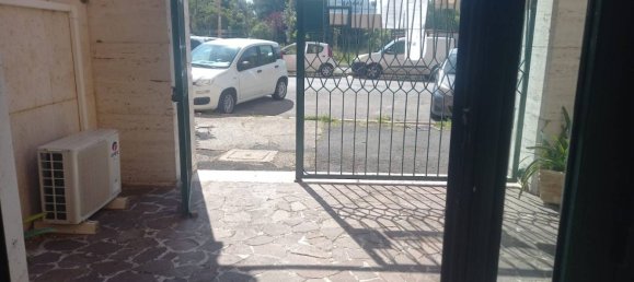 2 bedrooms Apartment in Rome, Italy No. 70128 15