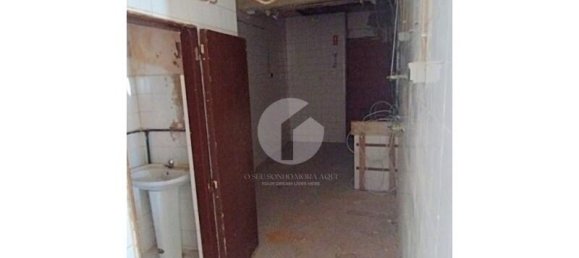 113m² Commercial property in Olhao, Portugal No. 278831 3