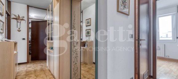 3 bedrooms Apartment in San Lazzaro di Savena, Italy No. 330260 2