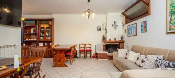 6 rooms Villa in Guidonia Montecelio, Italy No. 298422 5