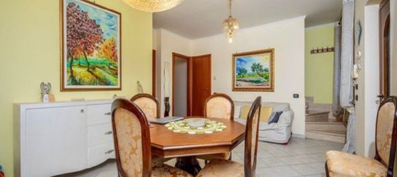 6 rooms Villa in Guidonia Montecelio, Italy No. 298422 9