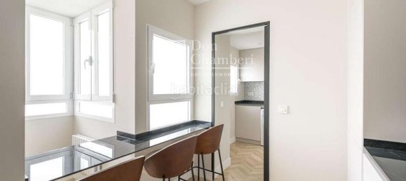 2 bedrooms Apartment in Madrid, Spain No. 125646 5