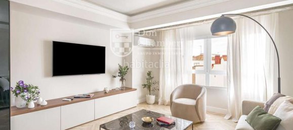 2 bedrooms Apartment in Madrid, Spain No. 125646 2