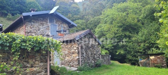 2 Schlafzimmer Haus in Miazzina, Italy, Nr. 287040 15