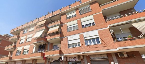 3 rooms Apartment in Pomezia, Italy No. 191008 15