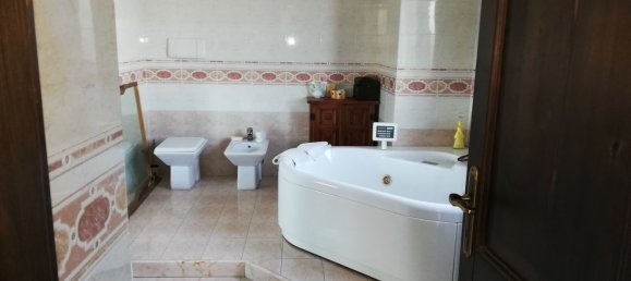 Villa de 5 habitaciónes en Montescudo Monte Colombo, Italy No. 206365 13