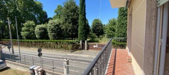 2 bedrooms Apartment in Rivoli, Italy No. 283147 3