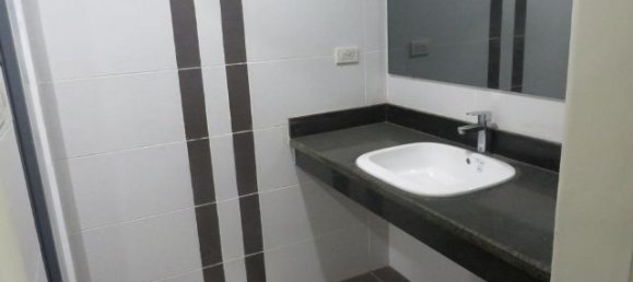 Oficina en Dong Da, Vietnam No. 5361 5