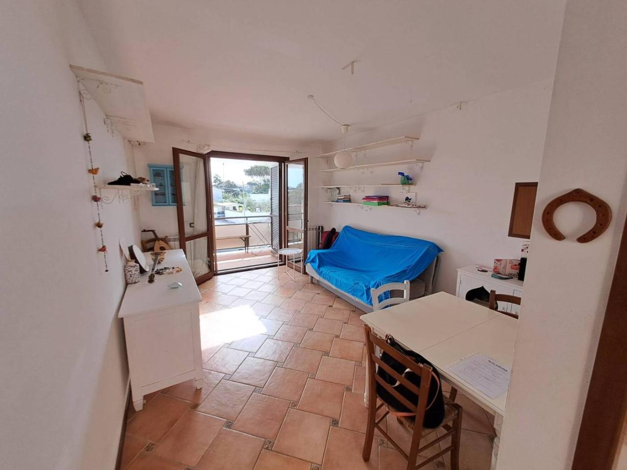 2 rooms Apartment in Rome, Italy No. 28679