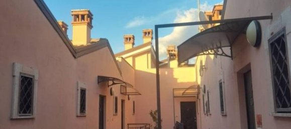 2 rooms Apartment in Rome, Italy No. 28679 19