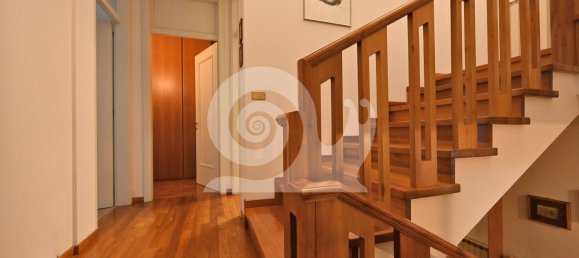 3 bedrooms Villa in Udine, Italy No. 172524 11