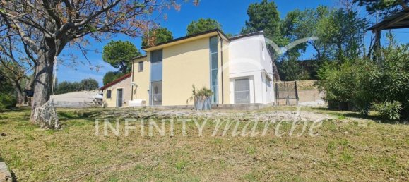 3 Schlafzimmer Haus in Sant'Elpidio a Mare, Italy, Nr. 176251 4
