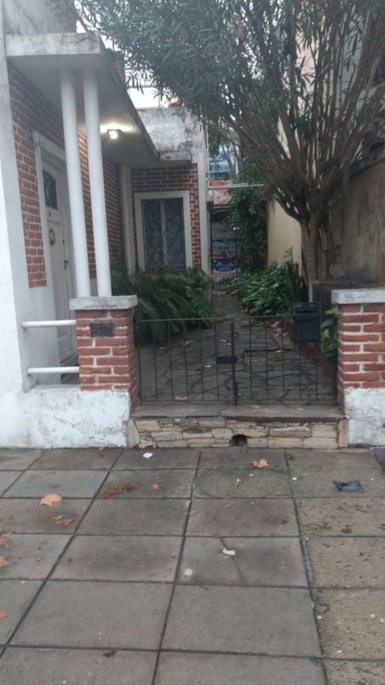 Дом с 4 спальнями в Буэнос-Айрес, Аргентина № 79774