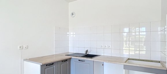 2 bedrooms Apartment in Gien, France No. 234496 5