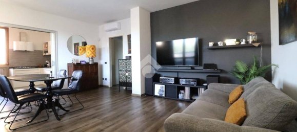 2 bedrooms Apartment in Porto Mantovano, Italy No. 380825 2