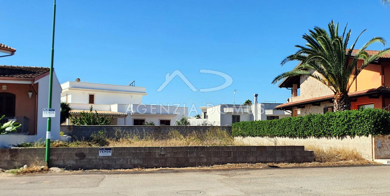 450m² Land in Racale, Italy No. 108933