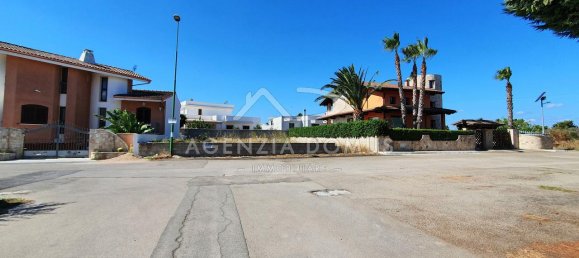 450m² Land in Racale, Italy No. 108933 3