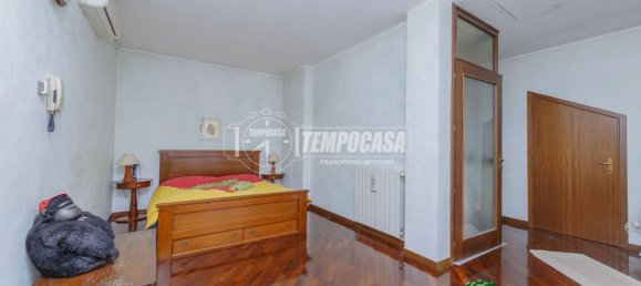 Villa de 4 habitaciónes en Vellezzo Bellini, Italy No. 157357 10