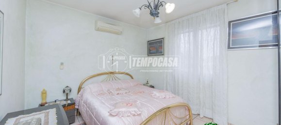 Villa de 4 habitaciónes en Vellezzo Bellini, Italy No. 157357 14