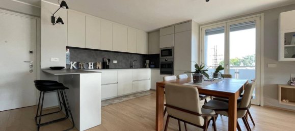 3 Schlafzimmer Wohnung in Milan, Italy, Nr. 364234 8