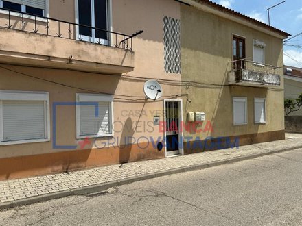 Квартира с 2 спальнями в Аталайа, Португалия № 93448