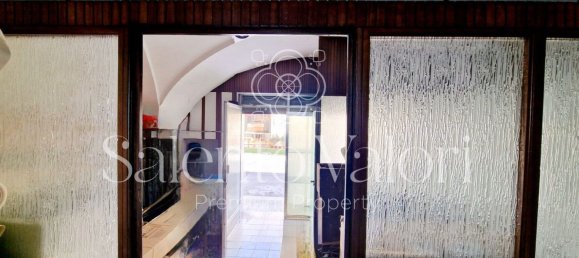 113m² Commercial property in Parabita, Italy No. 165271 3