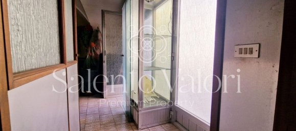 113m² Commercial property in Parabita, Italy No. 165271 6