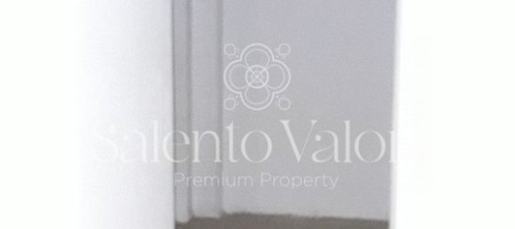 113m² Commercial property in Parabita, Italy No. 165271 20