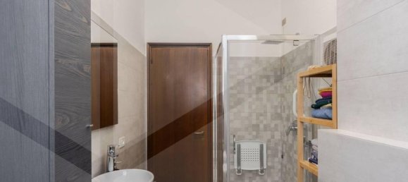 Apartamento de 3 divisões em Monza, Italy N.º 33362 15