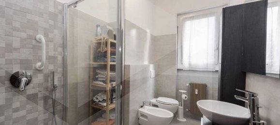 Apartamento de 3 divisões em Monza, Italy N.º 33362 44