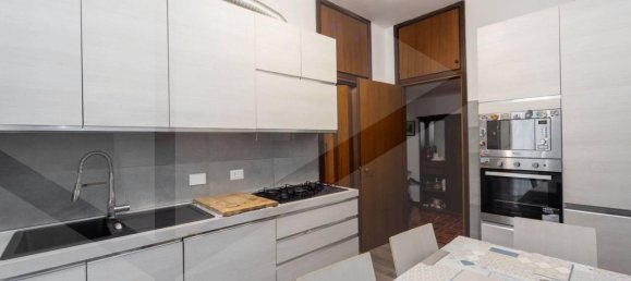 Apartamento de 3 divisões em Monza, Italy N.º 33362 61