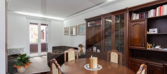 Apartamento de 3 divisões em Monza, Italy N.º 33362 63