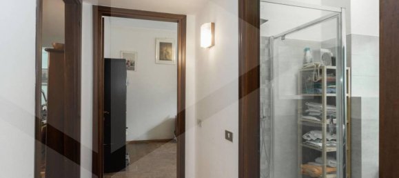Apartamento de 3 divisões em Monza, Italy N.º 33362 20