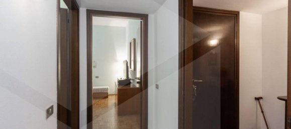Apartamento de 3 divisões em Monza, Italy N.º 33362 13