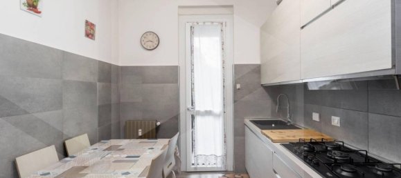 Apartamento de 3 divisões em Monza, Italy N.º 33362 64