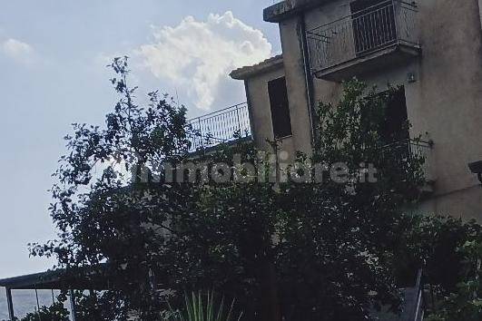 4 bedrooms House in Taurano, Italy No. 260204