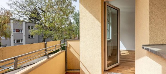 3 rooms Apartment in Zehlendorf, Germany No. 64215 2