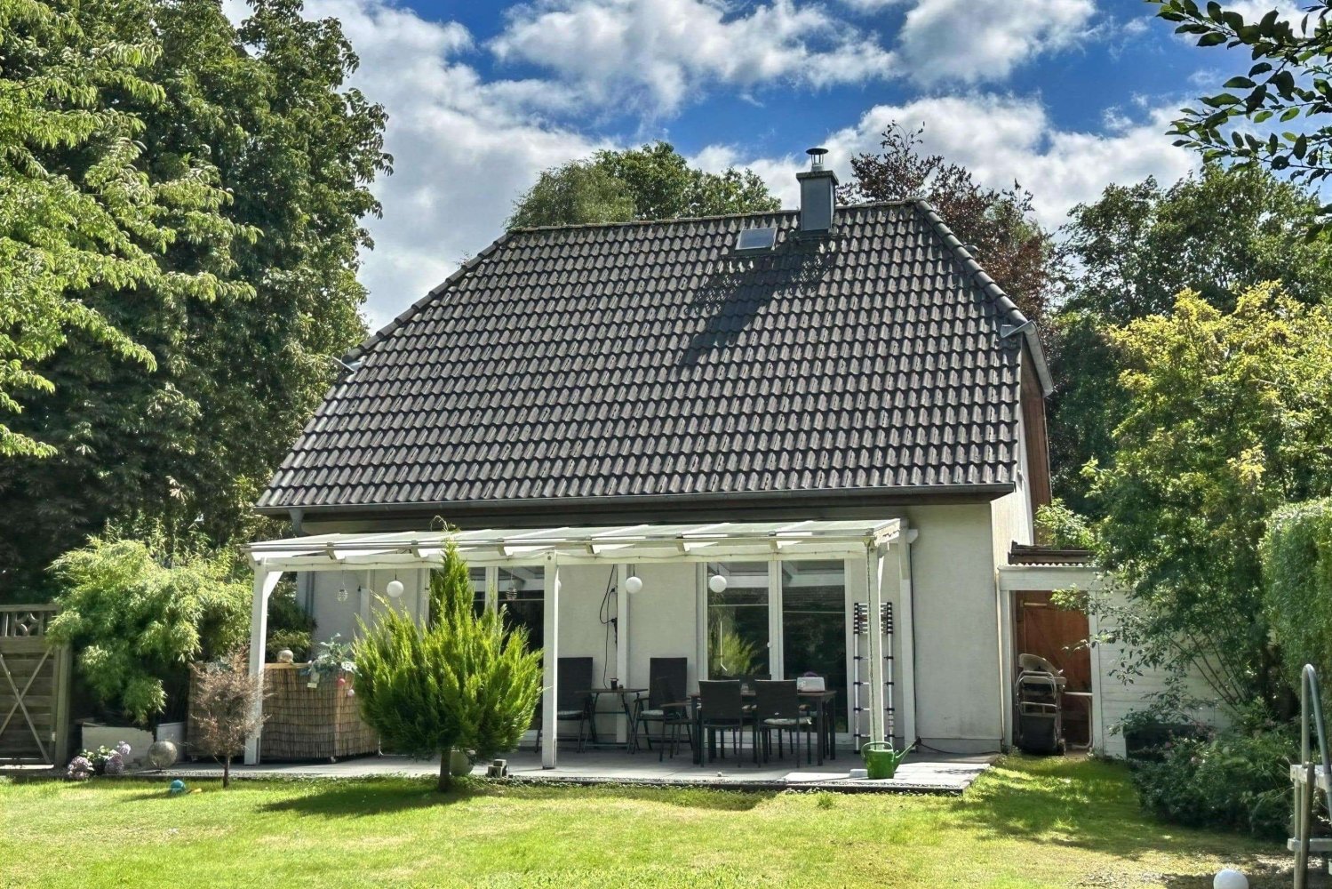 Casa de 4 habitaciónes en Bremerhaven, Germany No. 270016