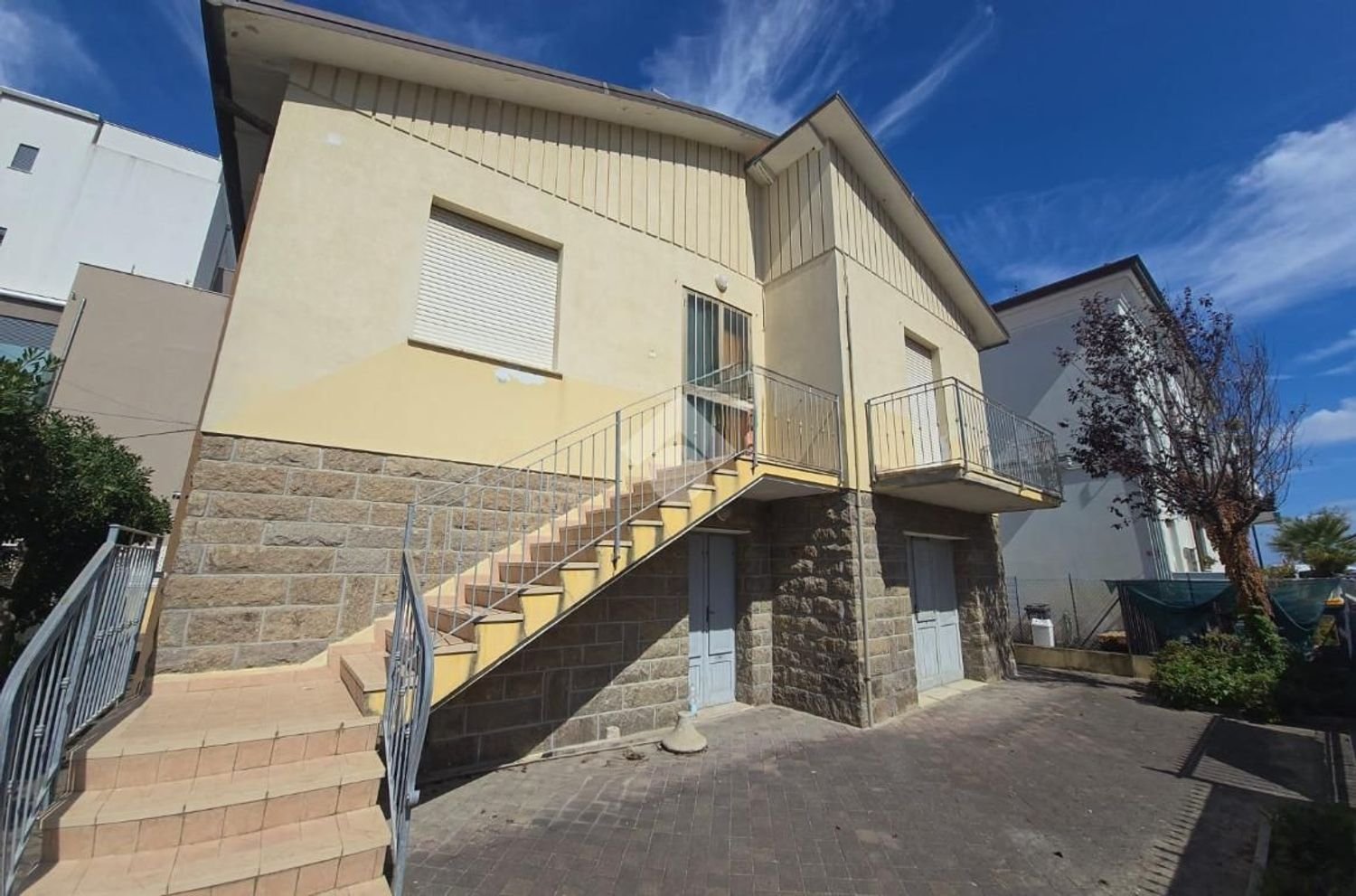 6 bedrooms Villa in Rimini, Italy No. 401487