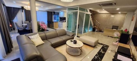 6 bedrooms Villa in Pattaya, Thailand No. 11717 6