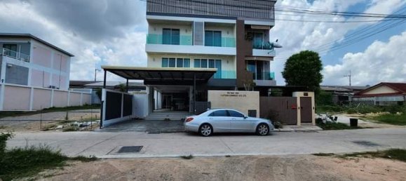 6 bedrooms Villa in Pattaya, Thailand No. 11717 3