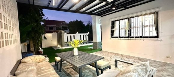 Кафе / ресторан с 4 спальнями в Паттайя, Таиланд № 8428 3