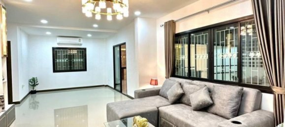 Кафе / ресторан с 4 спальнями в Паттайя, Таиланд № 8428 7